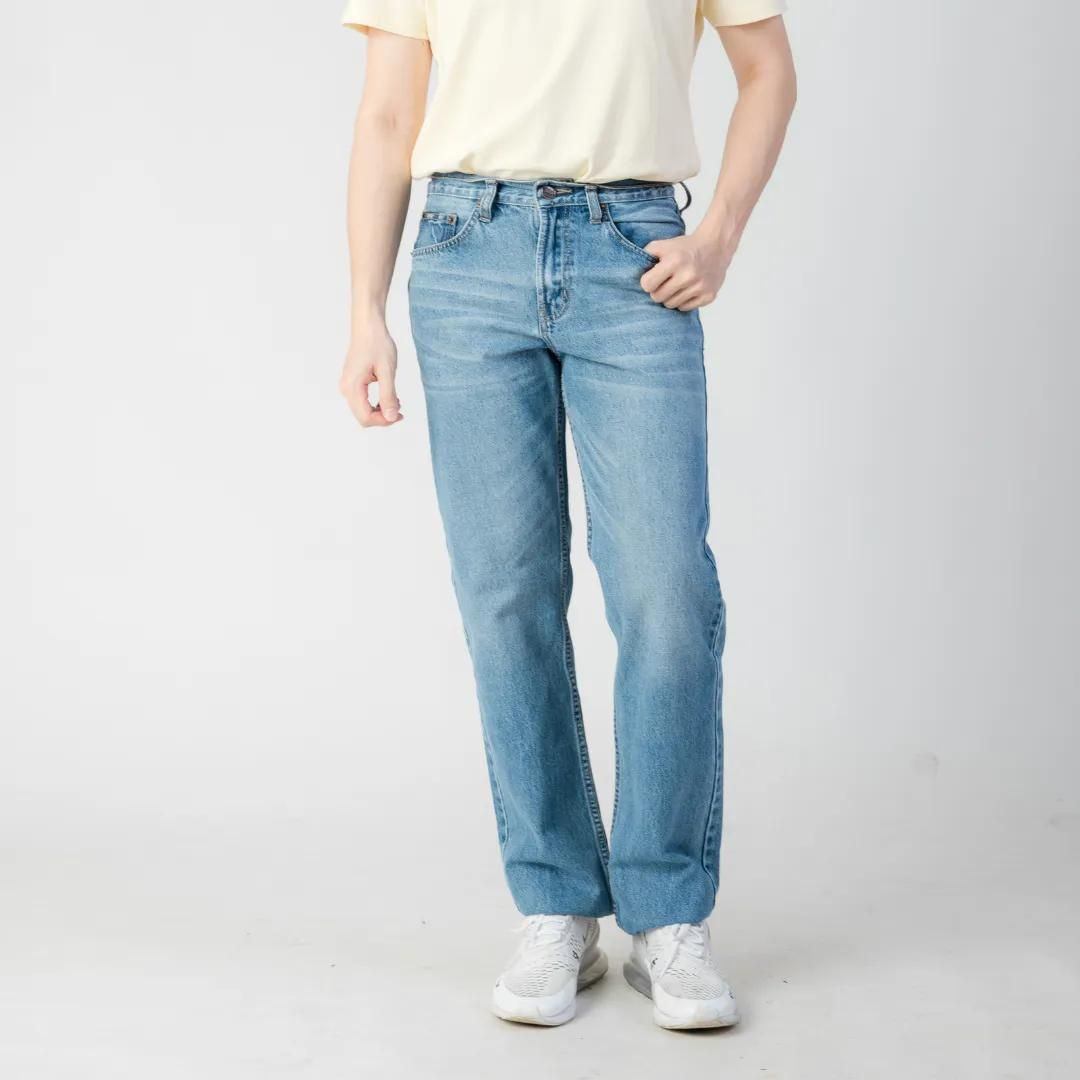 Jeans de corte recto para un estilo diario